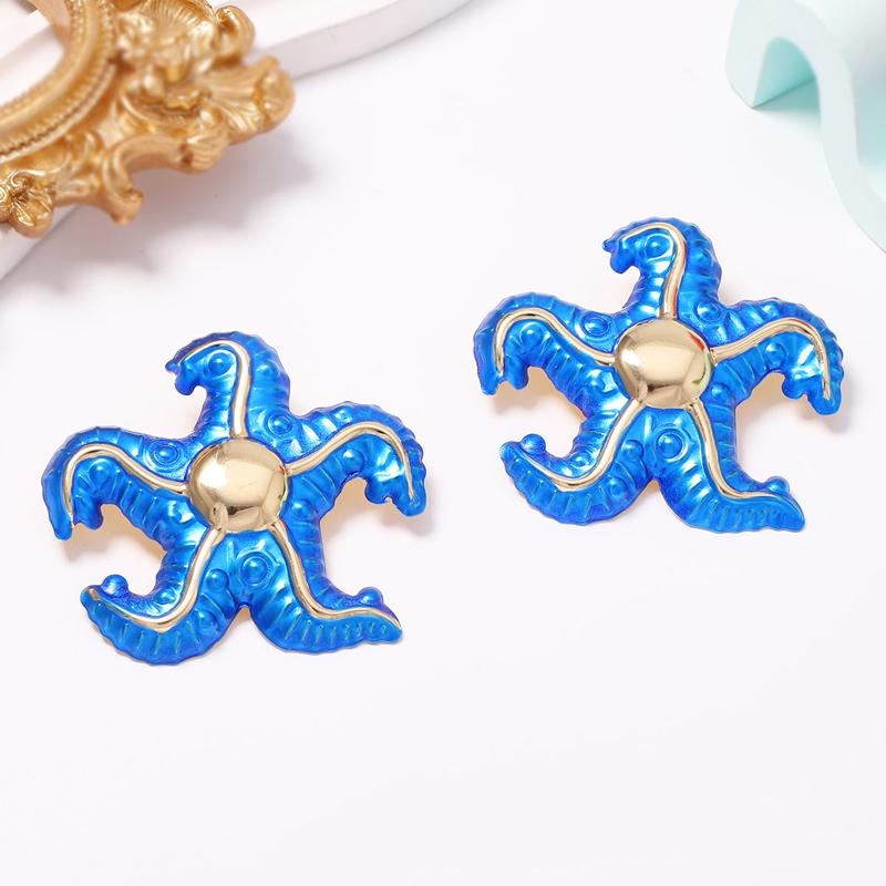 2026 New Summer Sea Star Irregular Stud Earrings for Women Exaggerated Colorful Star Personality Earrings Vacation Jewelry Gifts