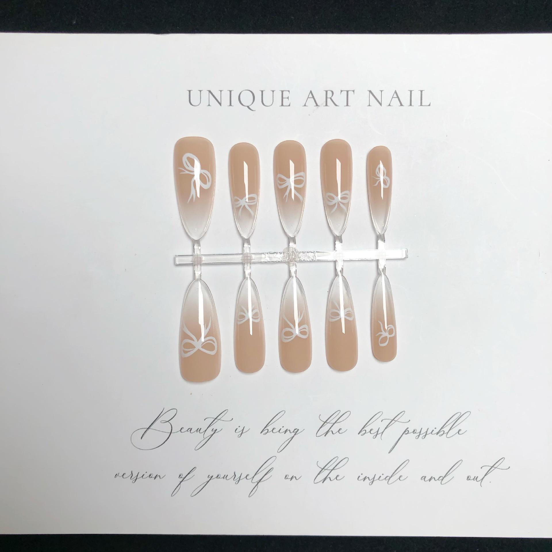 

Крутые и прозрачные милые нюдовые миндалевидные носимые накладные ногти - 30 шт. Высококлассный длинный стиль