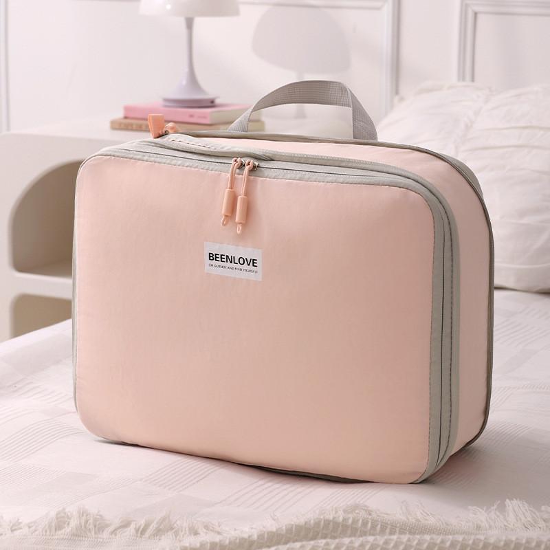 Travel Organizer Bag With Nylon Material For Packing Clothes And Lingerie In Compact Cube Shape For Travel Use