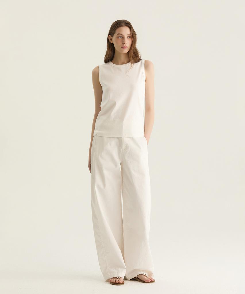 Oteumilkape Barrel Leg Pants - White