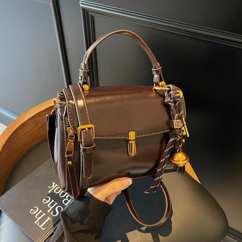IELGY Autumn Winter Retro Ladies Messenger Bag All-Match Portable Small Square Bag