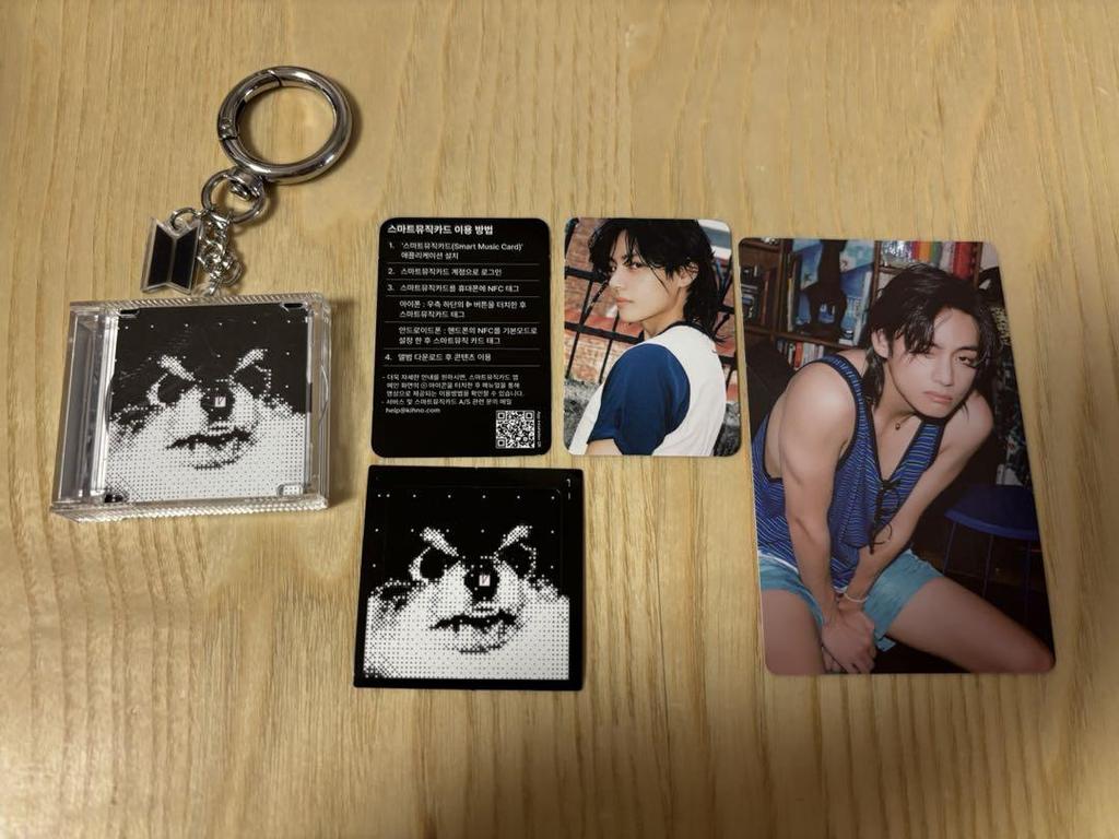 [USED] BTS V Tae Capsule Toy LAYOVER