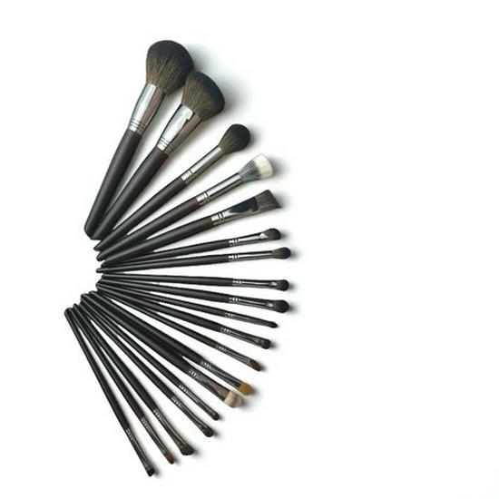 

Cangzhou 19-Piece Professional Makeup Brush Set: Animal Hair Blush, Loose Powder, Eyeshadow Tools for Makeup Artists