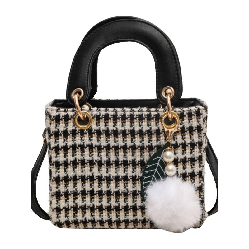 Autumn Winter Woolen Handbag Christmas Style Women  New Fashion Checkered Mini Square Bag Senior Sense Crossbody Pack