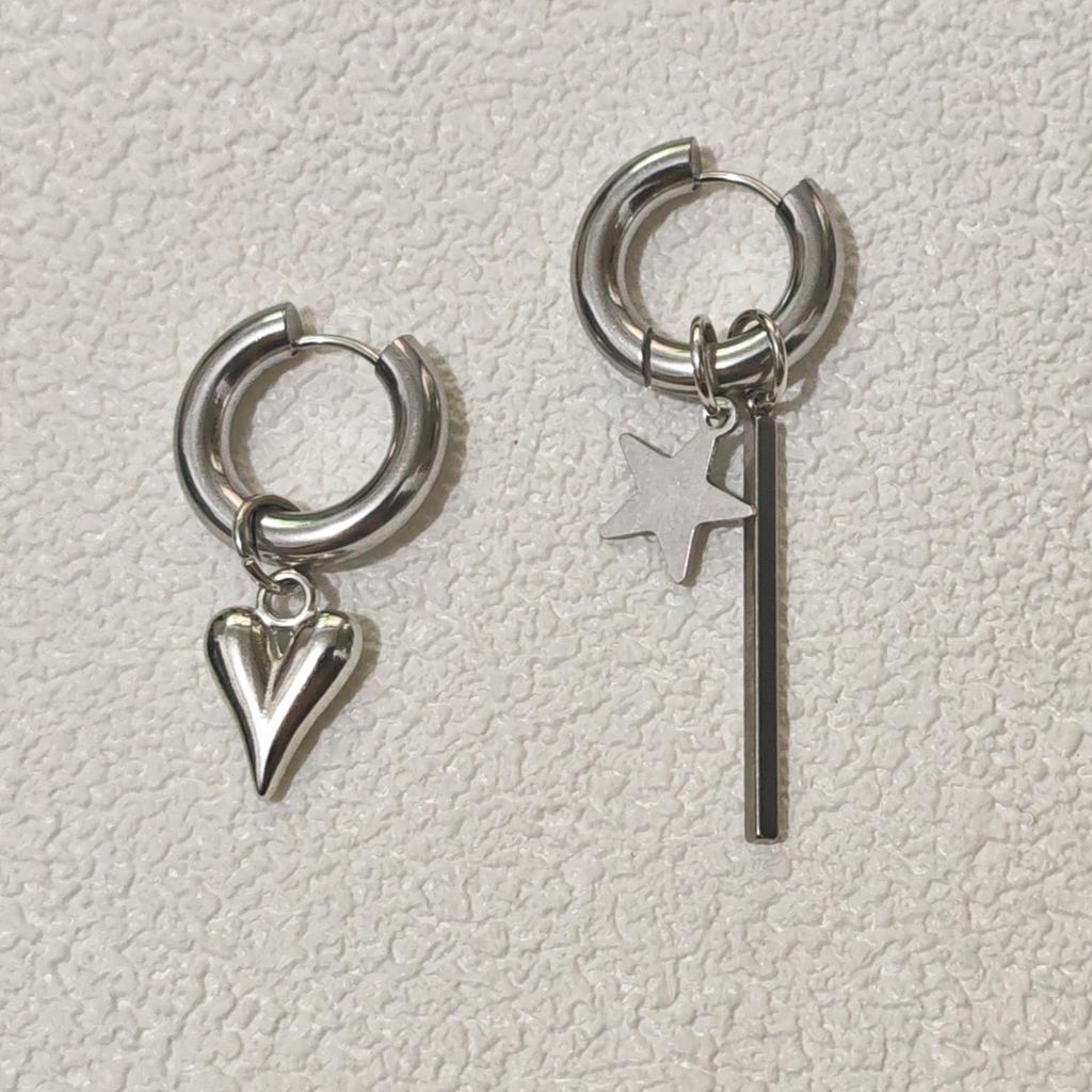 Punk Fashion Asymmetric Pentagram Hoop Earrings for Women Girls Stainless Steel Circular Ear Buckle Party Jewelry Accessories