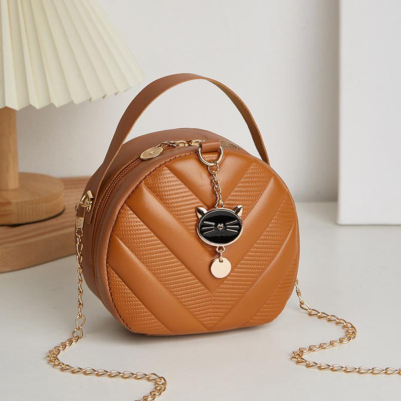 

2023 New Fashion Women s Small Round Bag Sweet Style Chain Embossed Pu Shoulder Bag коричневий