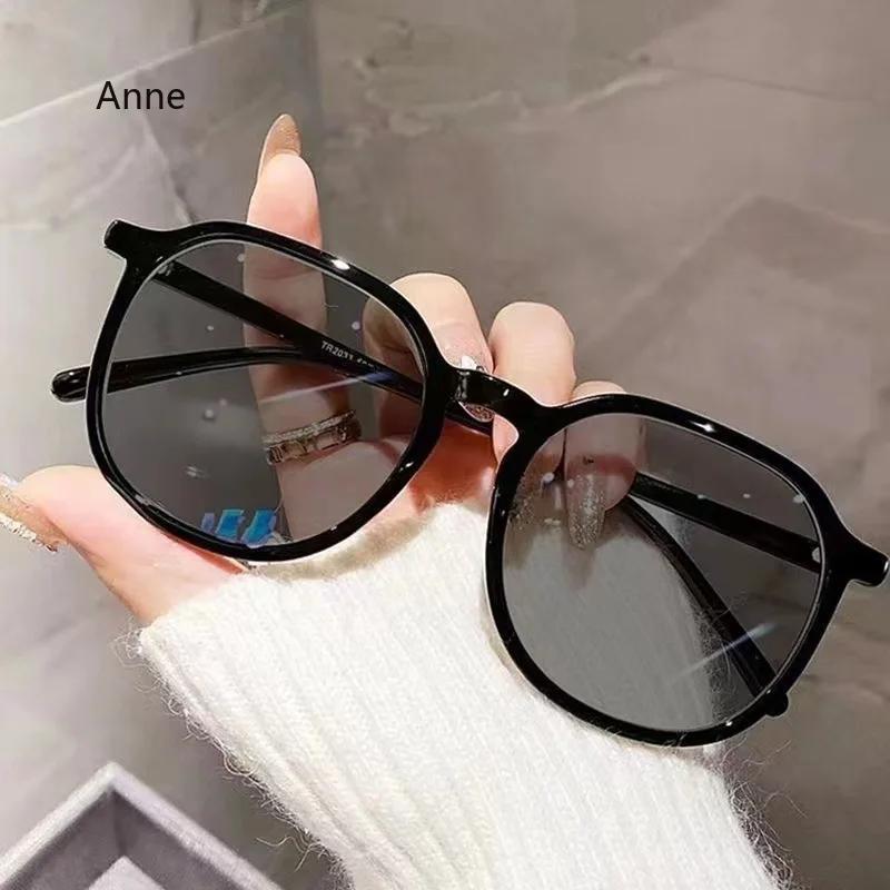 

Photochromic Round-shaped Myopia Glasses Women Men Ultra-lightweight Discolored Nearsighted Eyeglasses Blue Light Filteringweight Myopic Eyewear 0