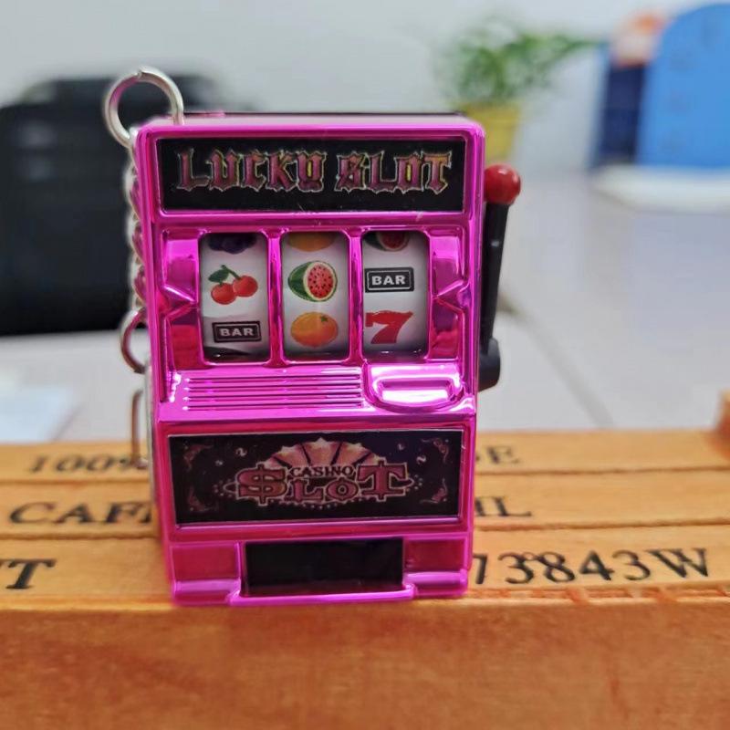 Mini Chaveiro de Jogo de Girar Frutas Desenho Animado: Brinquedo de Sorteio Balançante