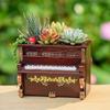 Vintage-Blumen-Set im Klavierstil mit Sukkulenten-Übertopfen aus Harz, geeignet für die Dekoration zu Hause, im Garten und auf dem Schreibtisch im Büro.