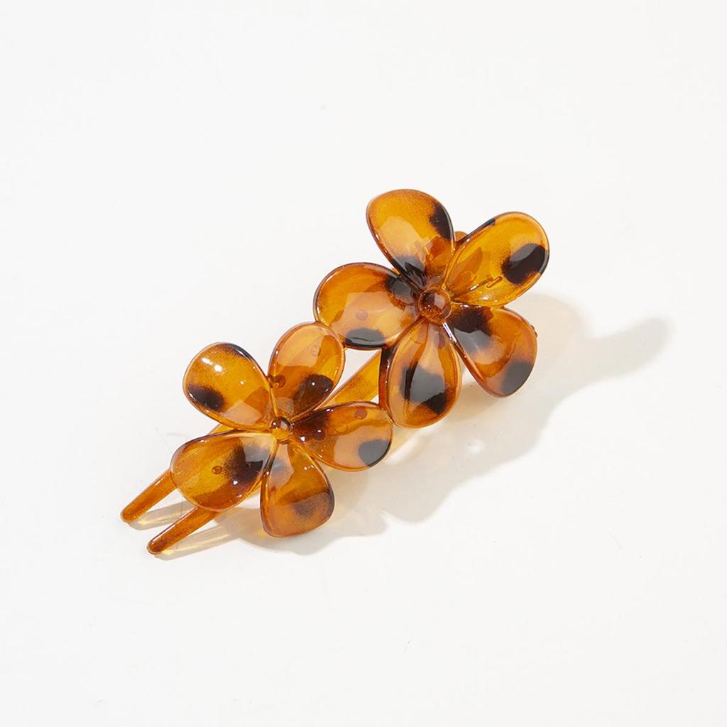 Korean Style Large Duckbill Hair Clip – Fashionable Flower Accessory for Women, Versatile Spring Updo.