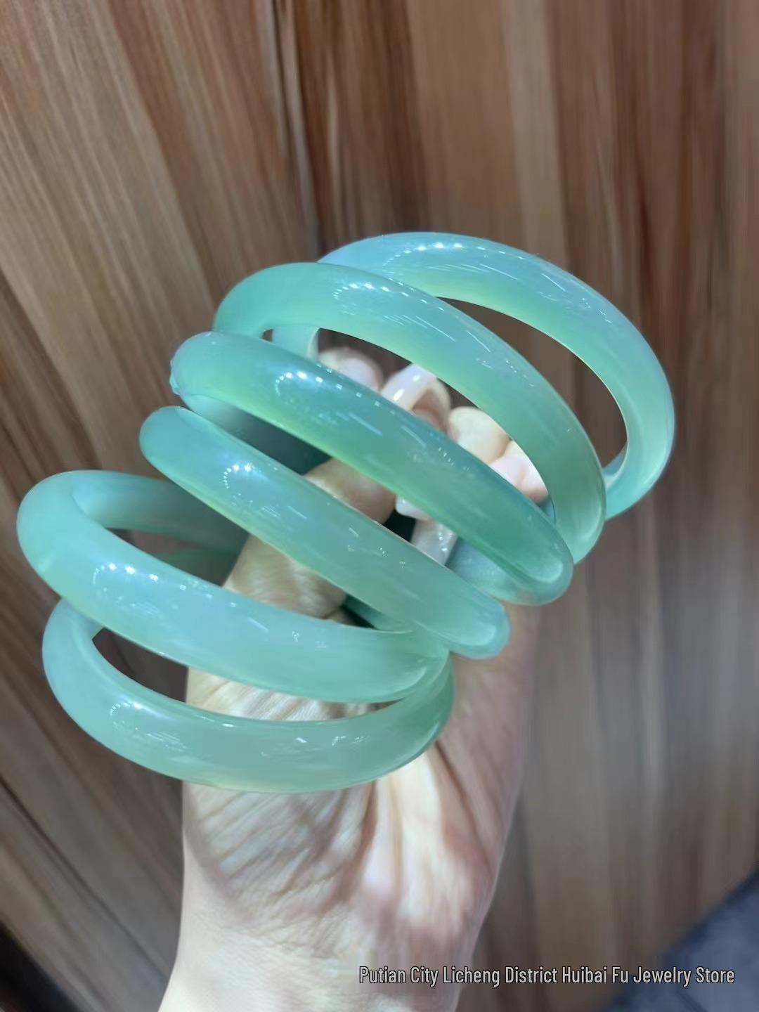 Natural Green Ice Chalcedony Bracelet: Translucent Light Green with Sky Blue Touches Approx. 52MM синий