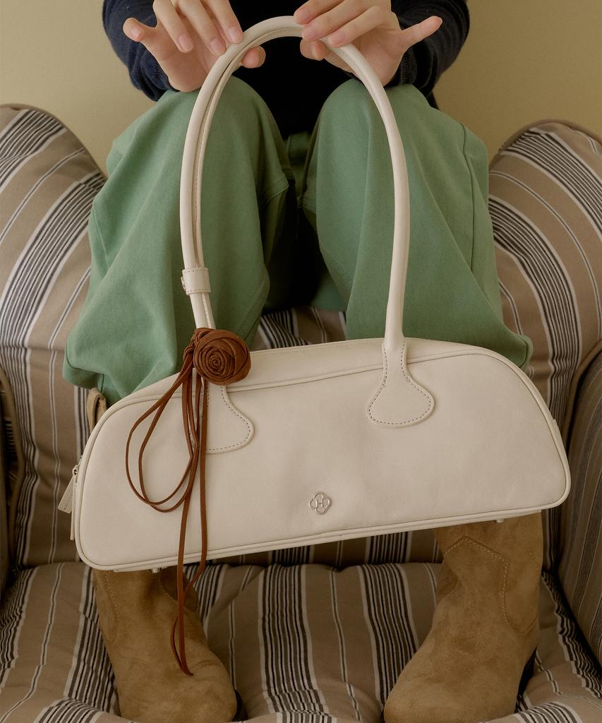 Heeari Aram Baguette Bag_Ivory