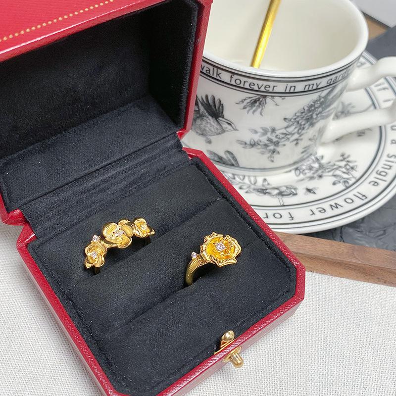 Medieval Vintage Brushed Camellia Zir*****Pen Ring Gold Flower Niche Stacked High-End Ring