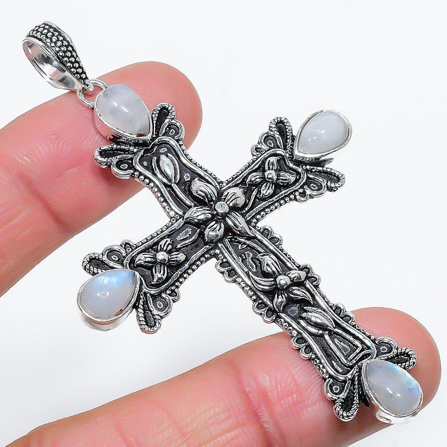 

Rainbow Moonstone Gemstone Handmade Ethnic Jewelry Pendant 3.07 SR-8721