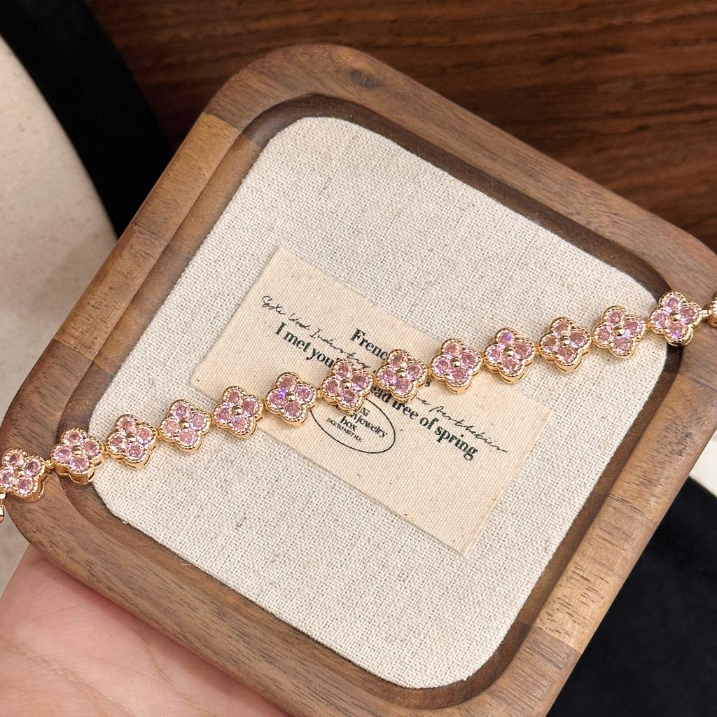New Full Diamond Four-leaf Clover Bracelet High Luxury Old Money Style Retro Colored Flower Bracelet