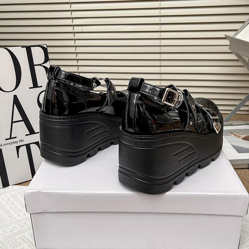 Fashion 2025 Autumn New Women Single Shoes Gothic Rivets Buckle Cosplay Female Pumps Black Lolita Mary Janes Wedges Shoes Platform