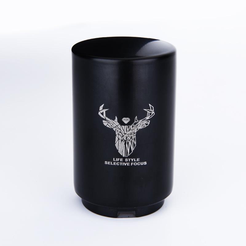 Multifunktionaler Bierflaschenöffner aus Edelstahl mit Druckmechanismus