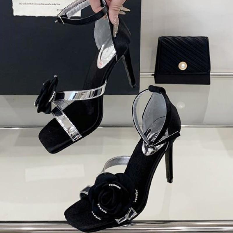 Fashion Luxury Rose Decoration Women Sandals Square Toe Belt Buckle Open Toe Heels Summer Fashion Ankle Strap Thin Heeled Slide Sandals