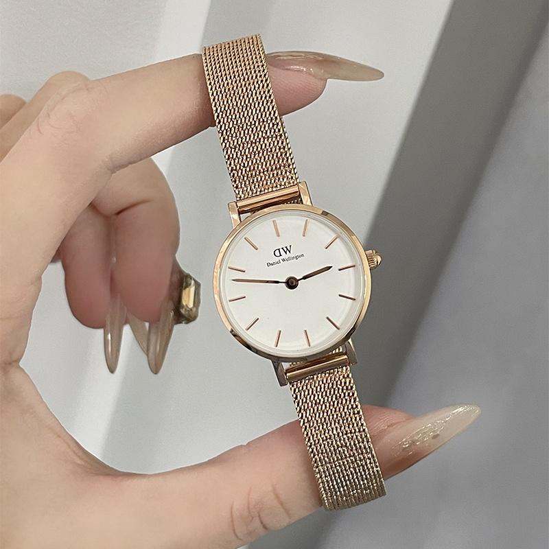 Daniel Wellington European and American watches watch for women, classic flowing gold watch, light luxury, good-looking small round watch DW00100418