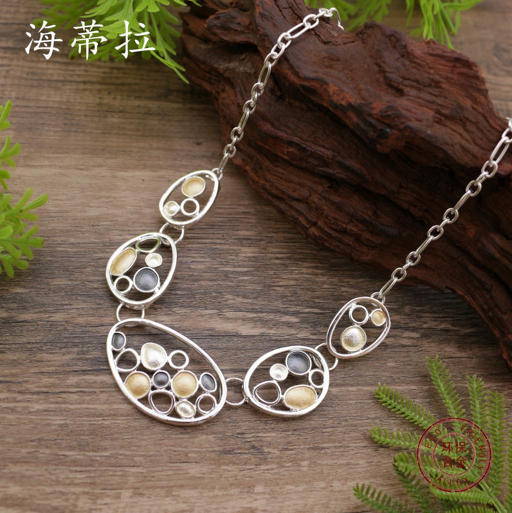 New Color Painting Oil Hollow Round Petal Stud Earrings Necklace Set, Personalized Women's Necklace.