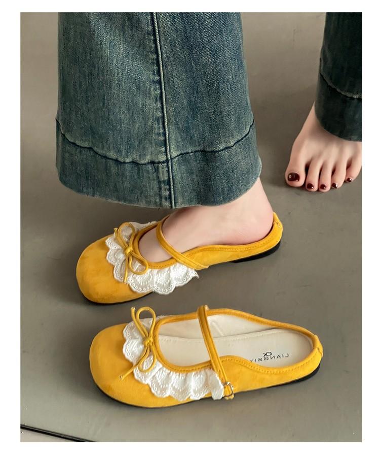 French retro lace Mary Jane shoes women's spring and summer new temperament shallow mouth half drag with skirt tide