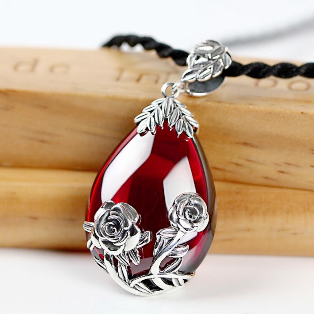Chaîne de pull rétro Chalscedi goutte d'eau rose pendentif chaîne de cou femme pas tombé calcédoine