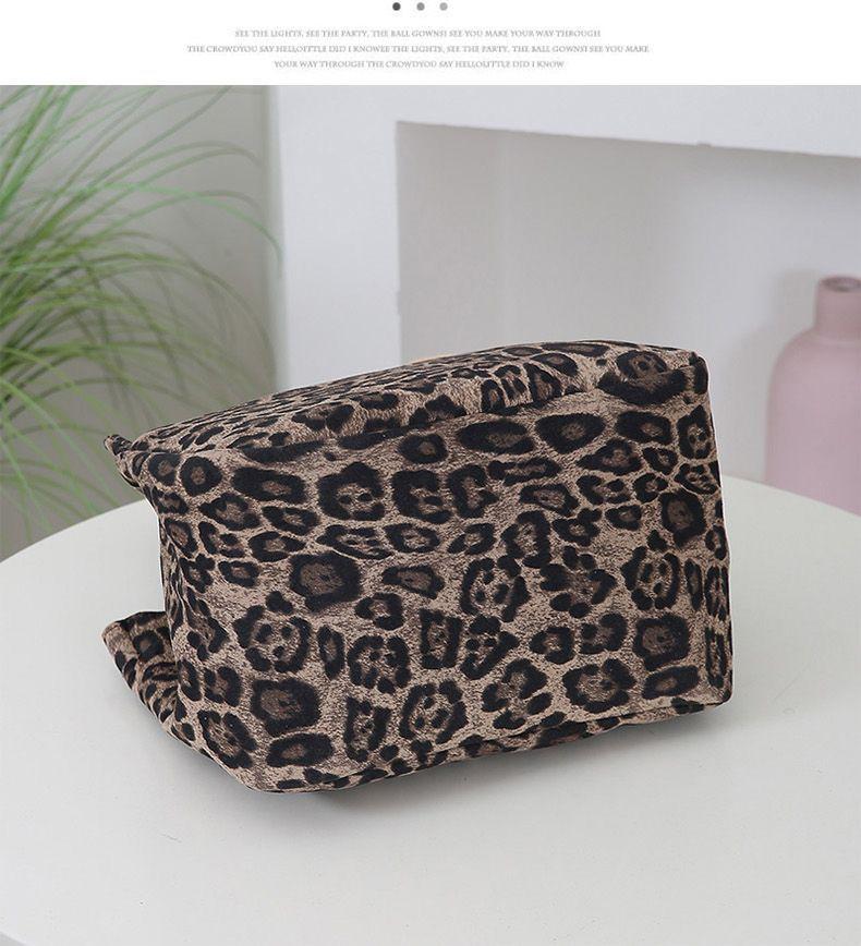 2024 Leopard Print Chic Tote Bag: Large Capacity, Fashionable Korean Style Casual Handbag for Women