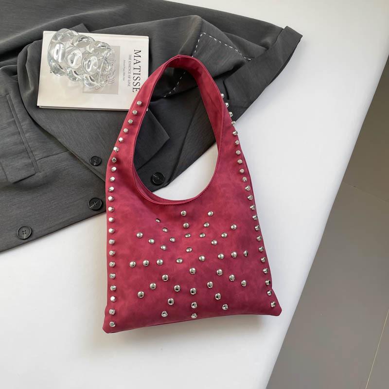 Underarm Bag Women's Winter New Personality Trendy Cool Rivet Handbag Large Capacity Fashion Shoulder Bag