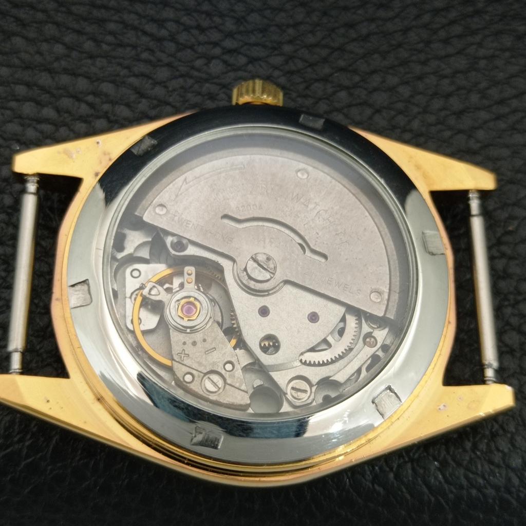 VINTAGE REFURBISHED CITIZEN AUTOMATIC JAPAN MENS YELLOW DIAL WATCH a445347-1