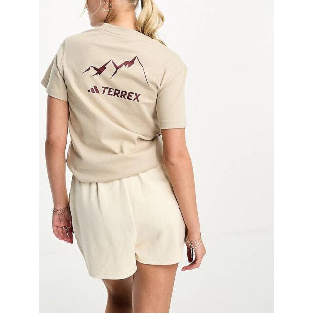 

Бежевая футболка для улицы adidas terrex