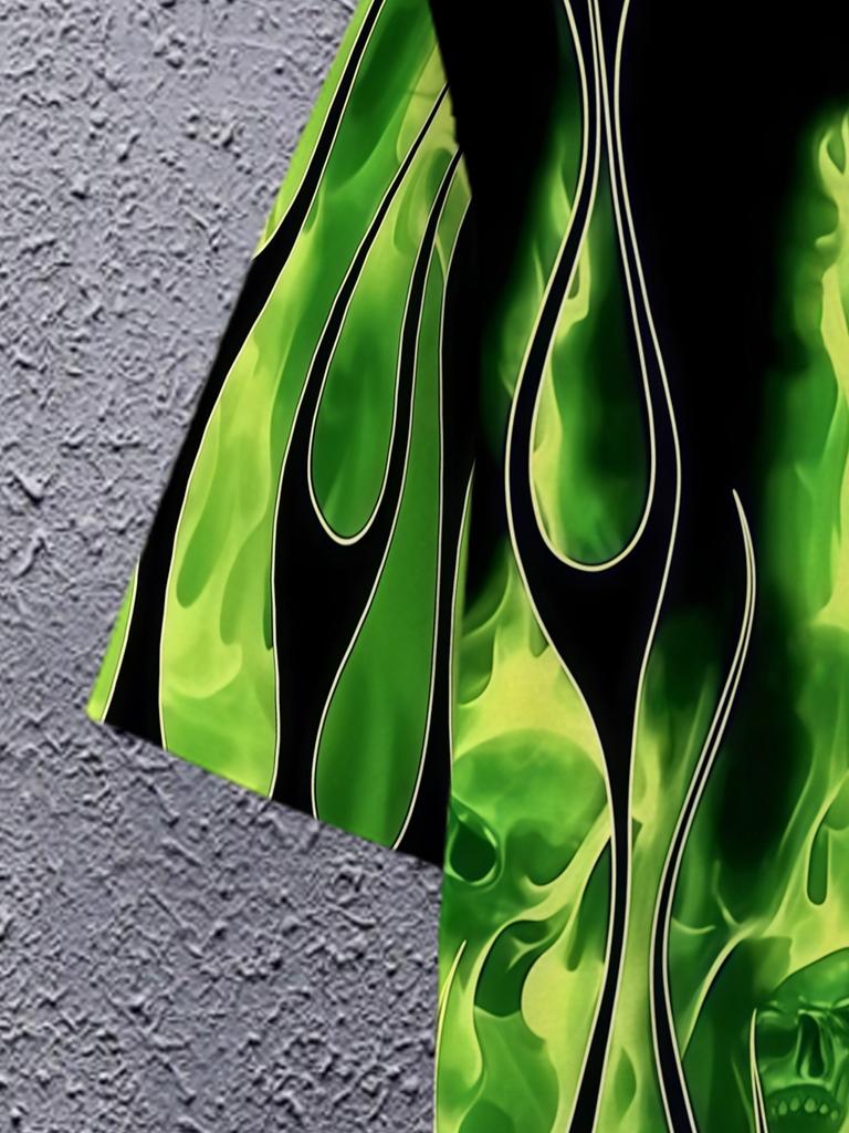 Men's 3D Printed Green Flame T-Shirt - Breathable Short Sleeve Round Neck Casual Summer Tee with Flame Graphic, Suitable for Outdoor Wear, Gift for