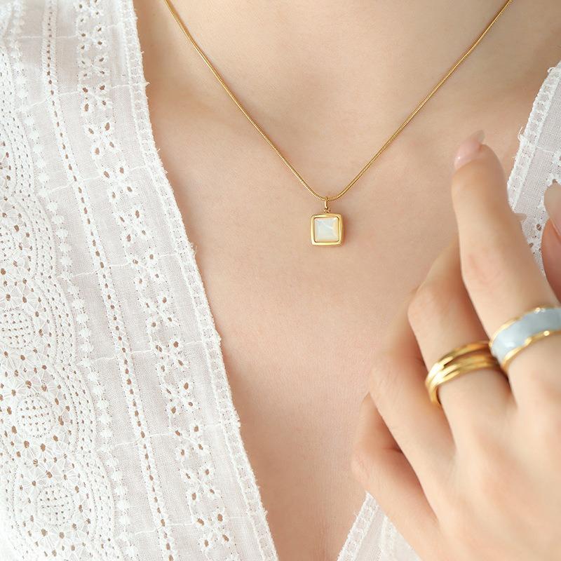 Meier White Seashell Pendant Necklace - Unique Design, 18k Gold Plated Titanium Steel Round Snake Chain Jewelry