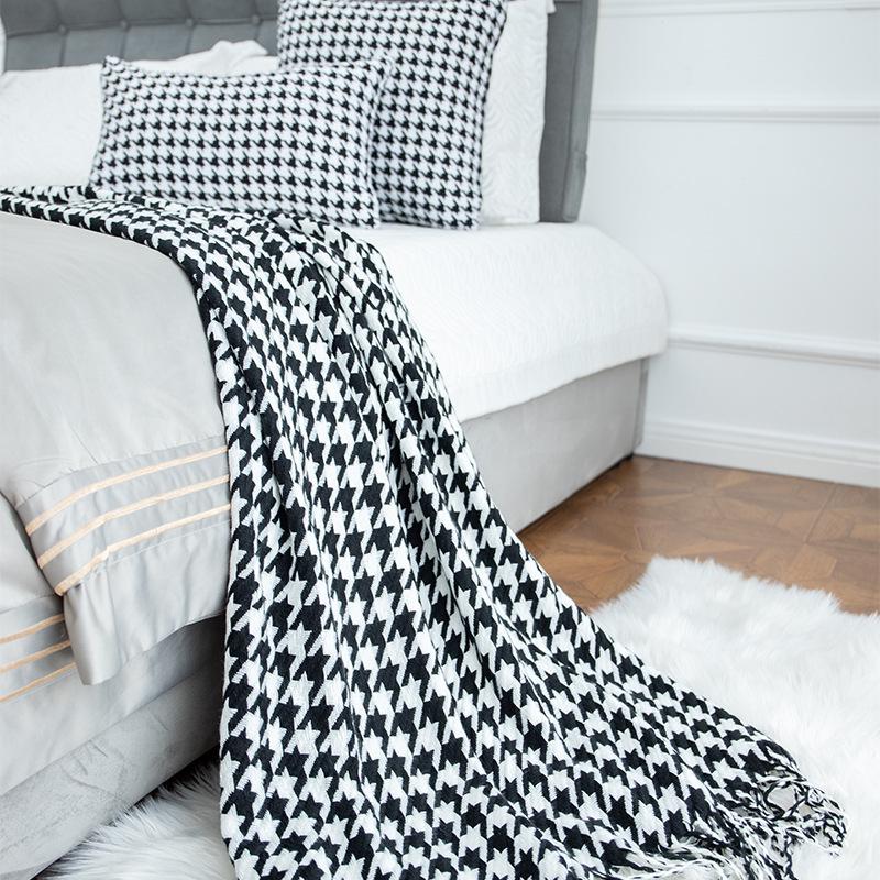 Black and White Houndstooth Bed Runner and Throw with Tassels