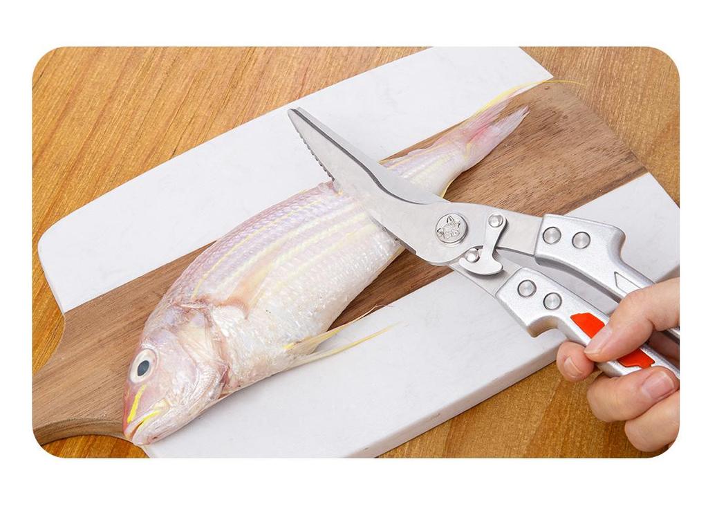 New Stainless Steel Automatic Rebound Kitchen Shears - Multifunctional Deboning and Barbecue Tool for Chicken Bones.