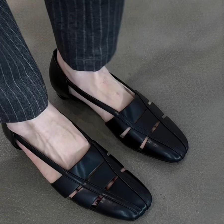 Spot version~ Korean version of temperament fashionable woven square head one pedal simple fashion niche design outer wear women's single shoes