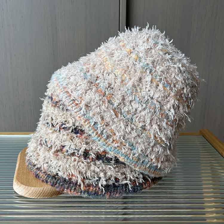 New autumn and winter bucket hat European and American women's hat colored striped knitted warm wool hat thickened and velvet