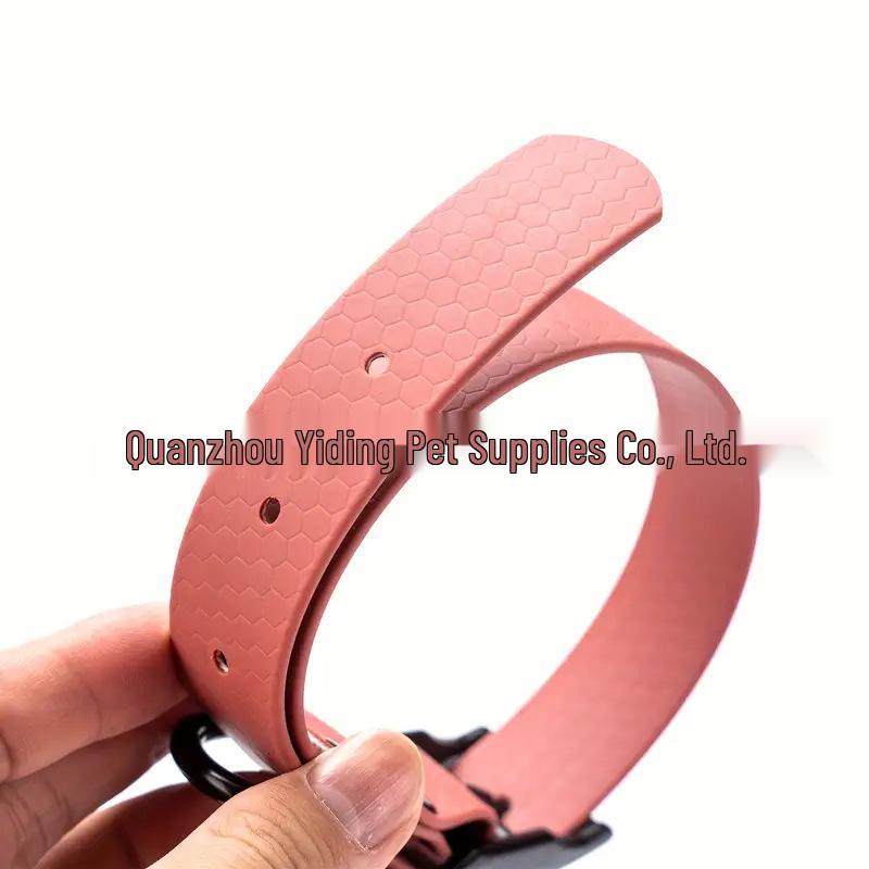 Reflective Waterproof PVC Dog Collar - Embossed and Dirt-Resistant for Large Dogs, Ideal for Outdoor Travel and Training.