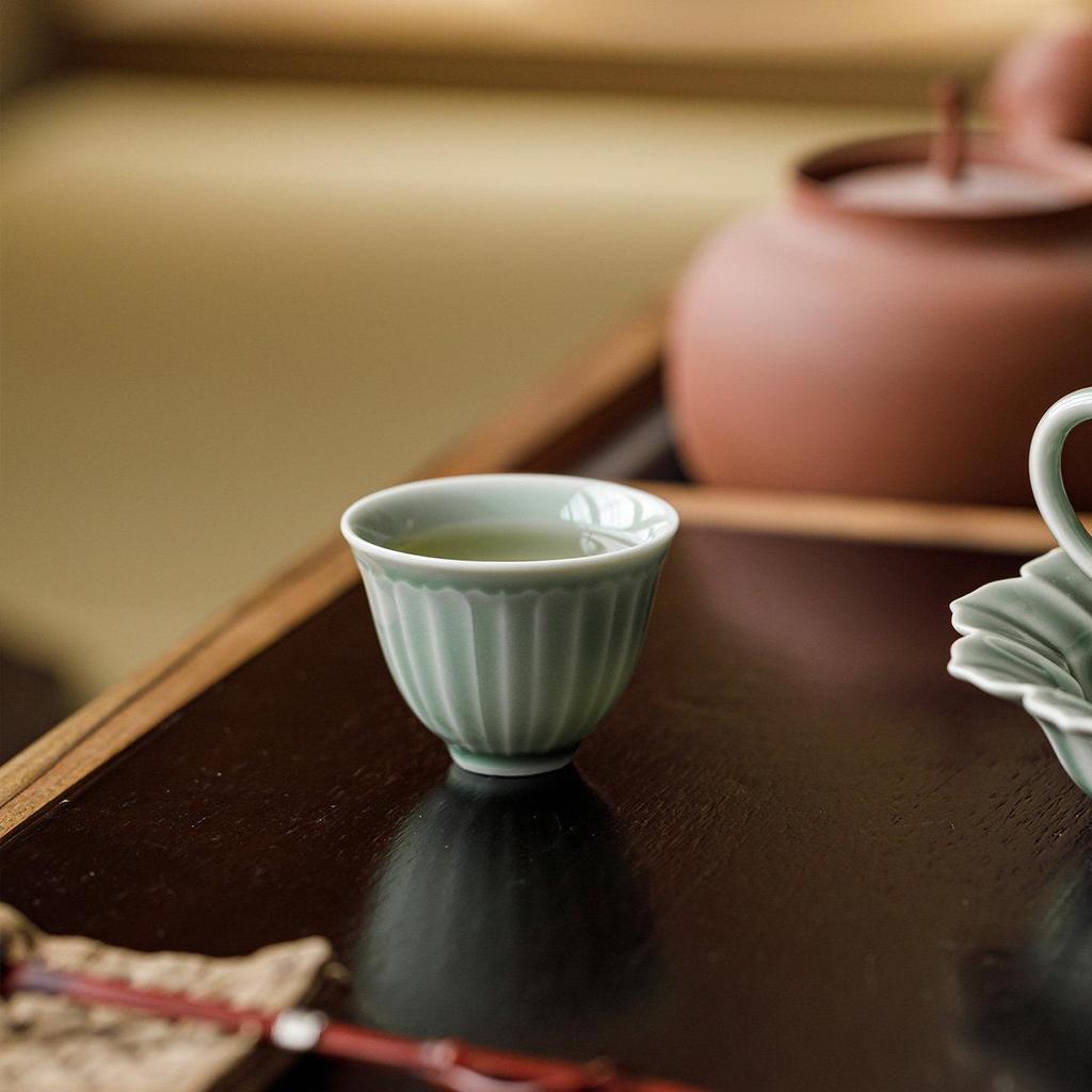 Lotus Petal Celadon Tea Tasting Cup Set - Ceramic Kung Fu Style for Household Use