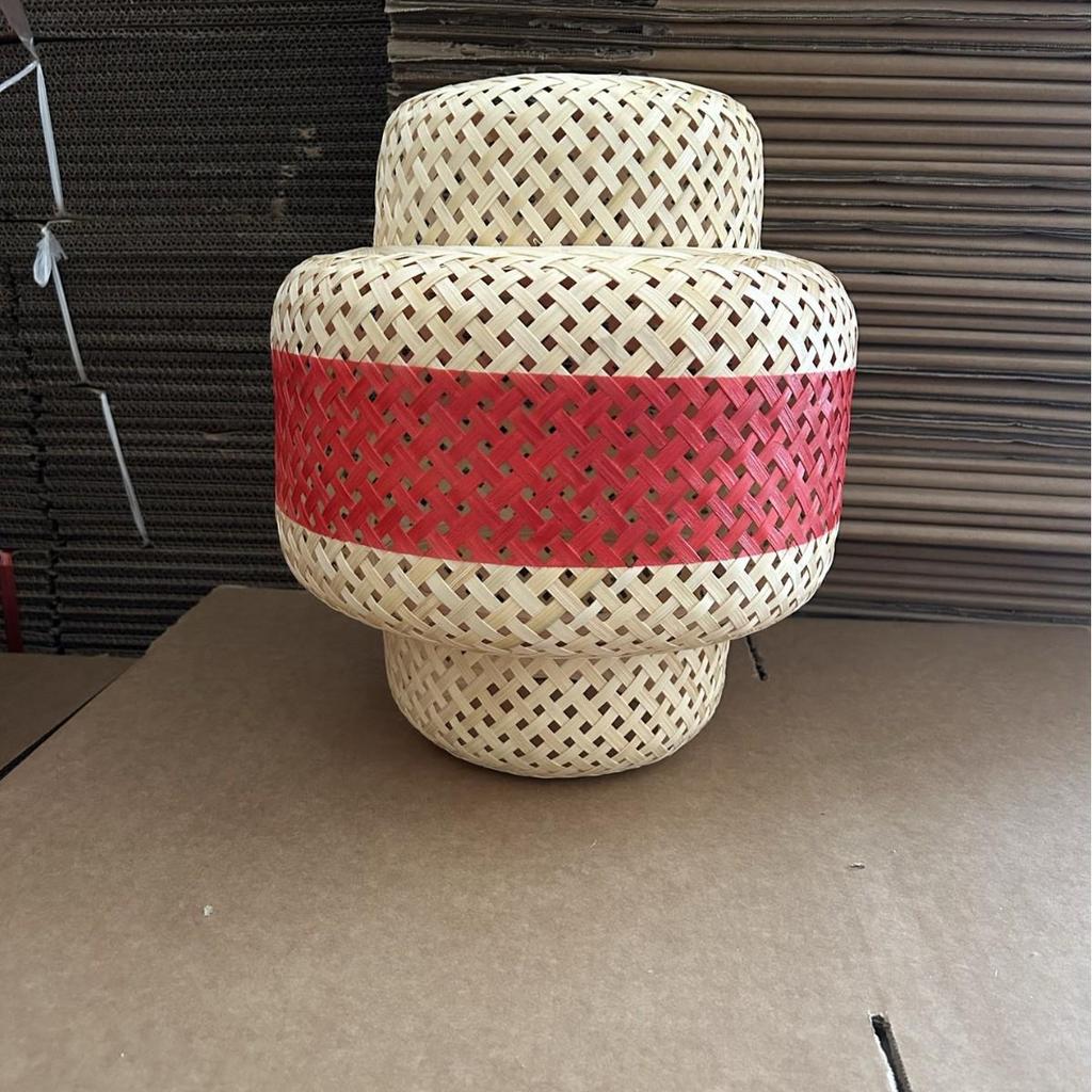 Chinese Wedding Photography Props: Rattan Hollow Lanterns with Red Background Decoration