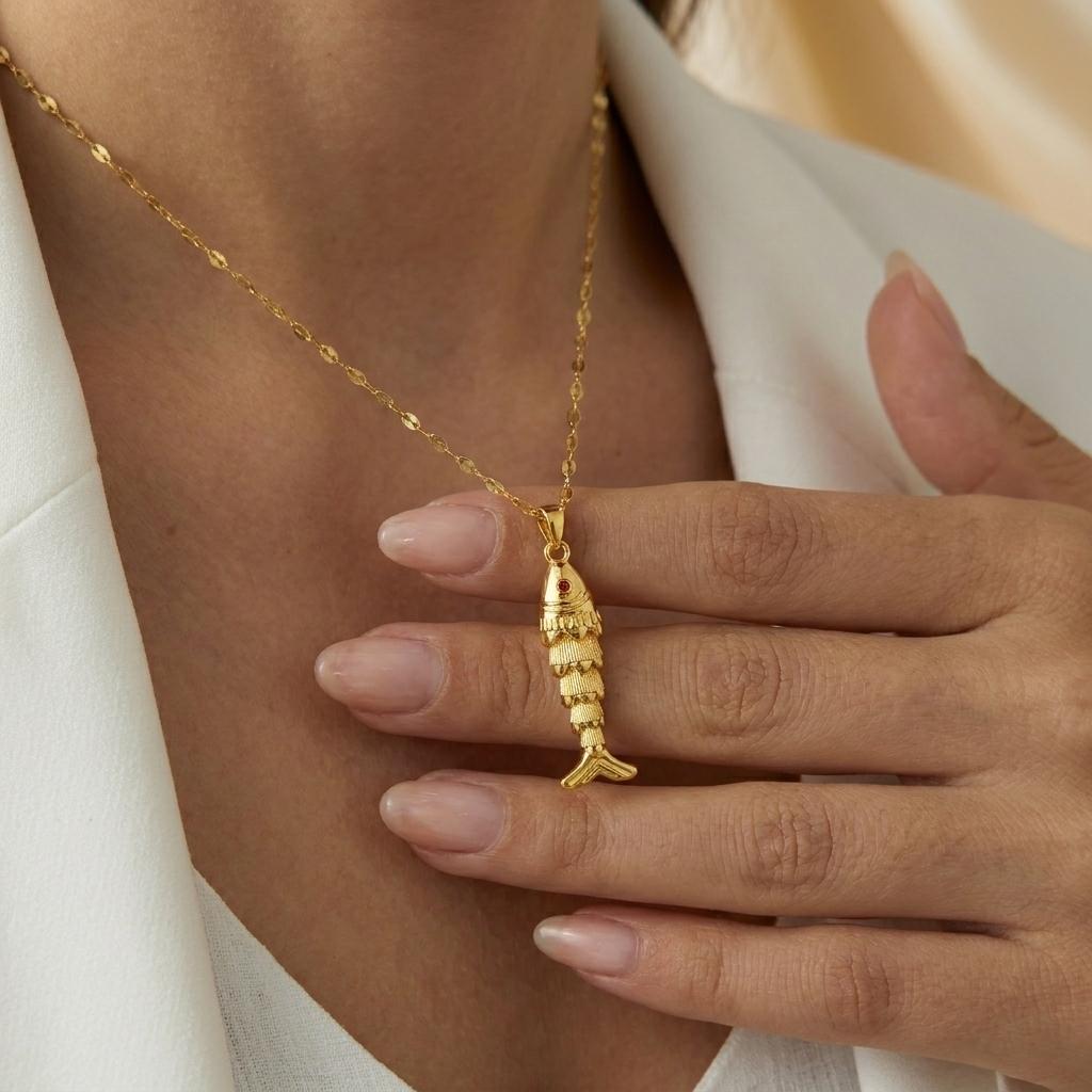Dainty Fish Stainless Steel Choke Necklace for Women Classical Gold Plated Fish Pendant Chain Party Fashion Jewelry Gift