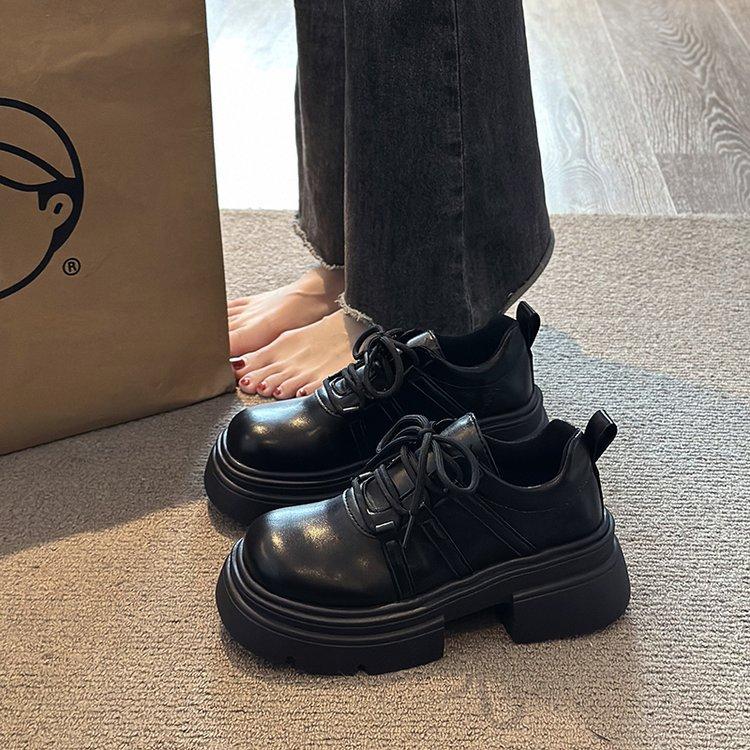 [Yushilai] Retro British style small leather shoes for women's 2025 spring new college style sweet and cool casual loafers