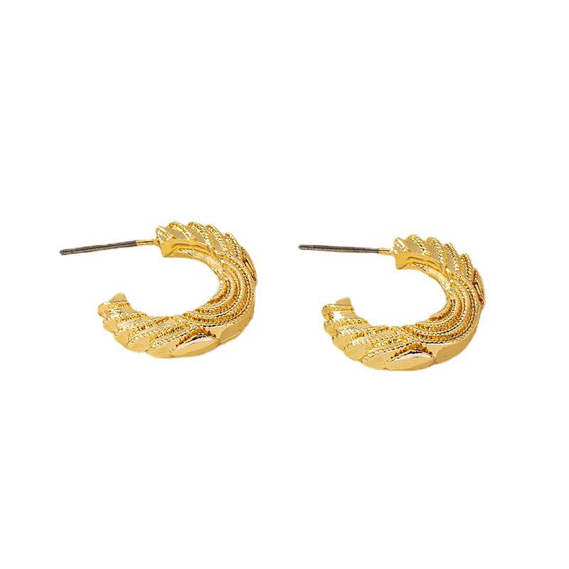 Women's Korean Geometric Circle Earrings - Simple, Trendy, Commuter Studs