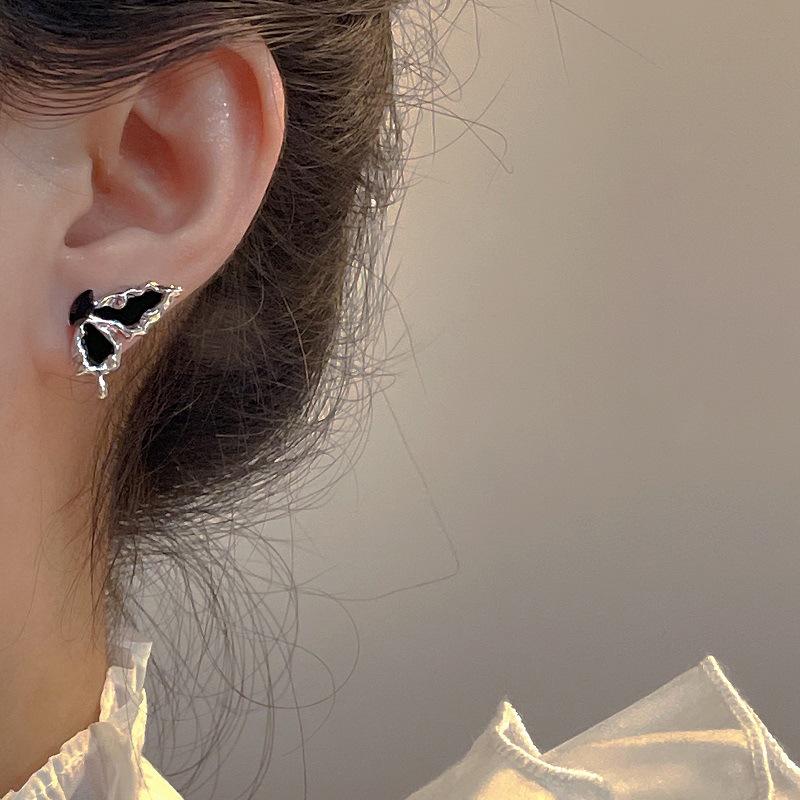 Asymmetrical Black Butterfly Stud Earrings - S925 Sterling Silver, High-Grade Design, Cool Style Jewelry.