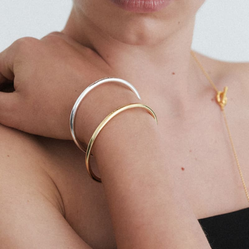 

MIDNIGHT MOMENT volume drop bangle SILVER