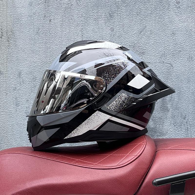 Full Helmet Double Mirror Helmet Men's Four Seasons Universal Hard Hat Female Knight Locomotive Double Lenses