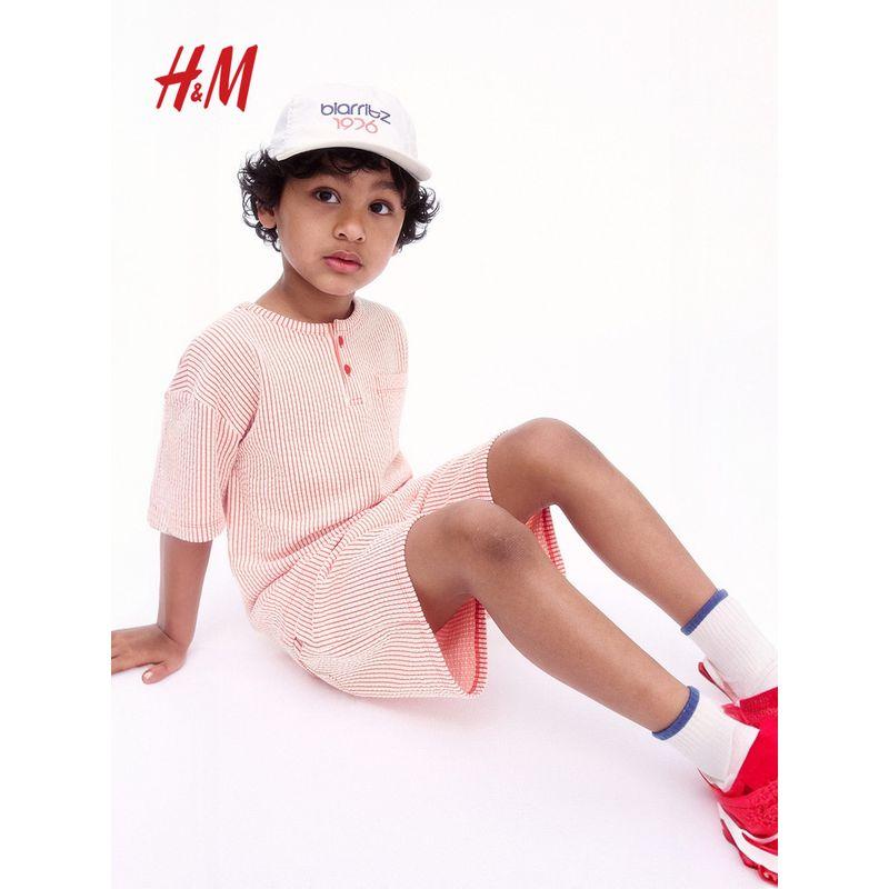 

HM Children s Clothing Boys Suit 2-Piece 2025 Summer New Arrival Matching Stripes Soft Henley Shirt Shorts 1234704