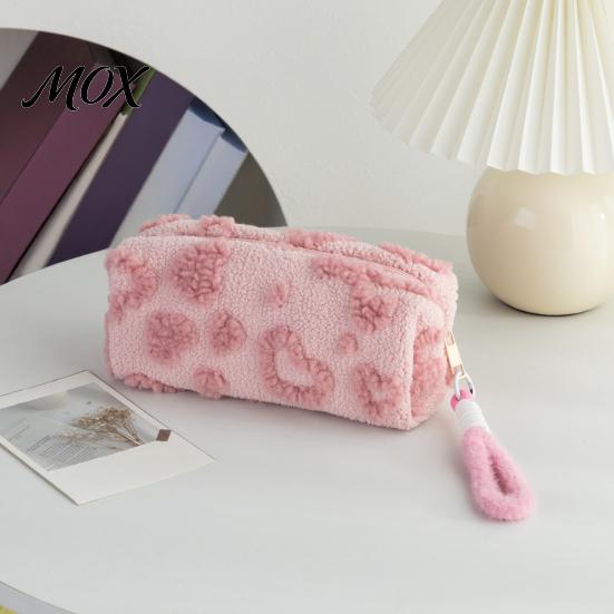 Classroom Pencil Pouch Plush Love Heart Case, Large Capacity Stationery Organizer Soft Cosmetic Bag Pouch, Multi-function Zipper for School Office Use