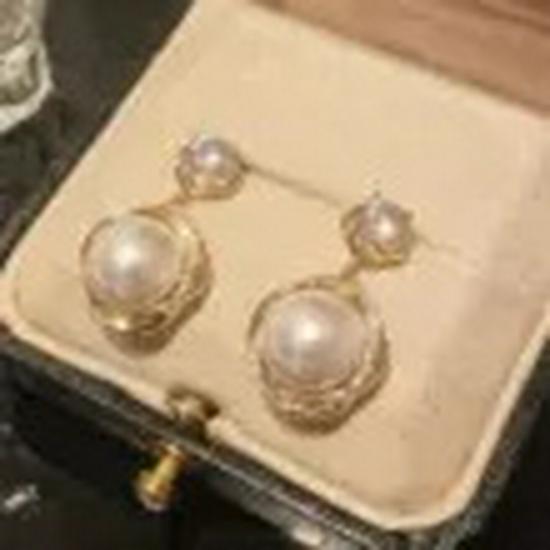 Korean Elegant Luxury Pearl Rhinestone Stud Earrings with S925 Silver Needle - Fashionable Short Dangle Design.