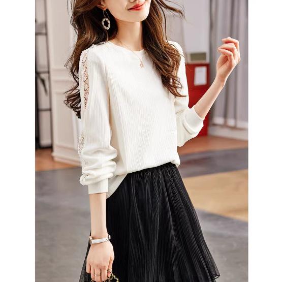 Women's Lace Textured Round Neck Knitted Top - Spring 2025 Fashion Trend