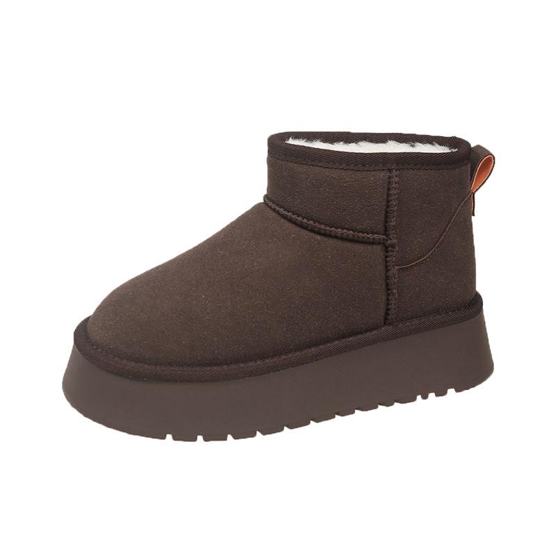 Popular snow boots women s winter 2024 new thick-soled piled thickened warm fur integrated cotton shoes 35 коричневый 5443₽